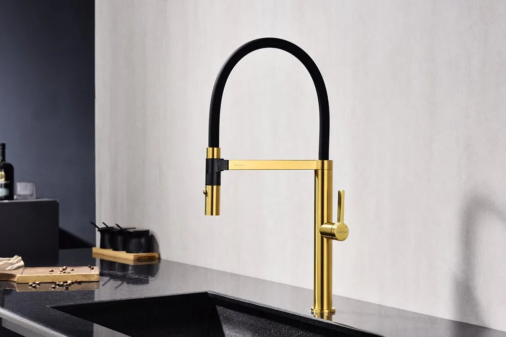 Смеситель для кухни Paulmark Leader Le214101-BG с гибким изливом, брашированное золото Sancos — официальный сайт