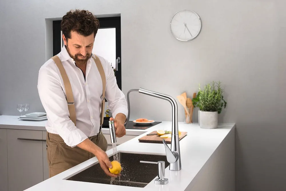 Смеситель для кухни Hansgrohe Metris Select M71 73816000 хром Sancos — официальный сайт