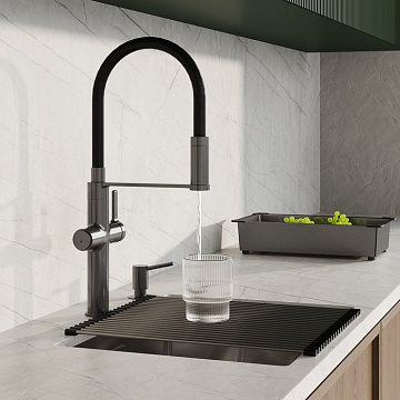 Смеситель для кухни IDDIS Ikon IKNGMFFi05, с гибким изливом, матовый графит