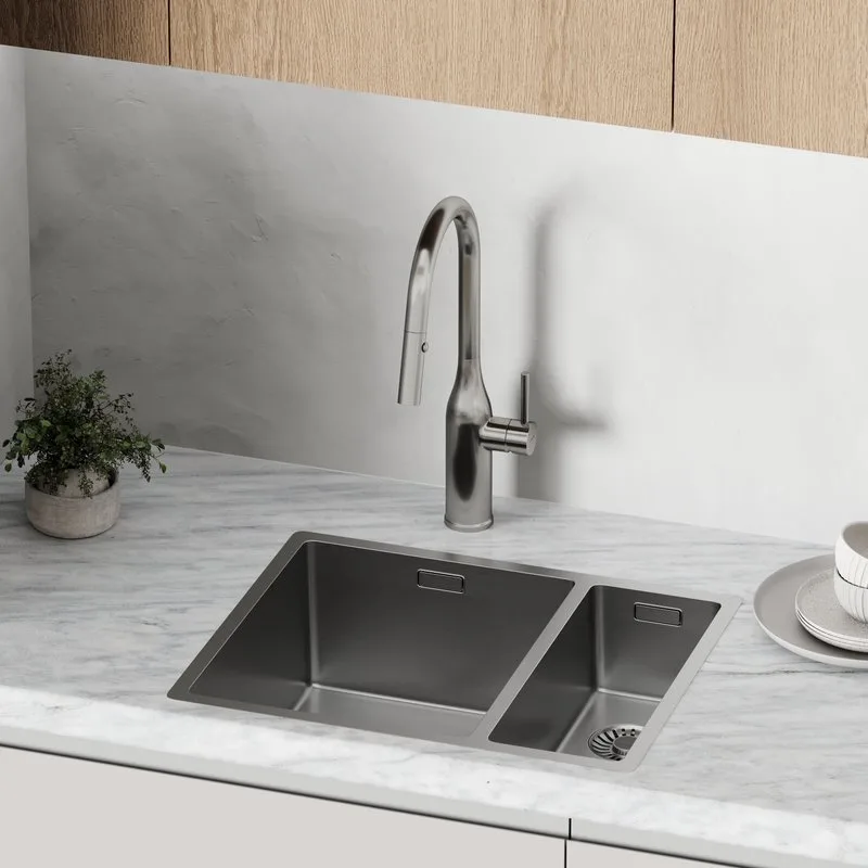 Смеситель для кухни Sancos Grand SC4002BNG с вытяжным изливом, нержавеющая сталь Sancos — официальный сайт