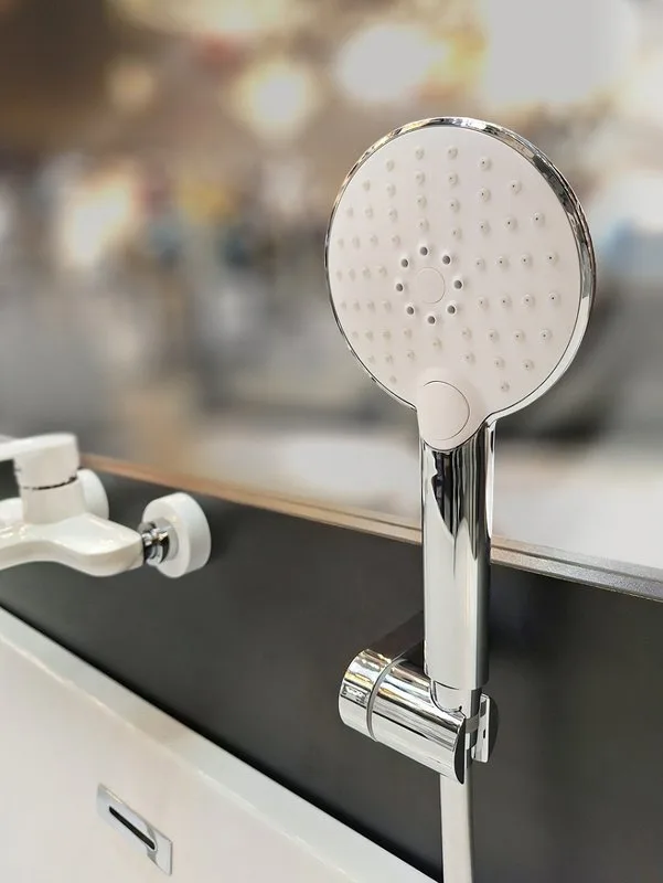 Смеситель для ванны с душем AltroBagno Diretto 0209 Bi, белый Sancos — официальный сайт