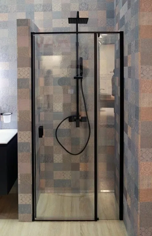Душевая дверь в нишу Cezares Urban B 12 140 C Nero профиль черный, стекло прозрачное Sancos — официальный сайт