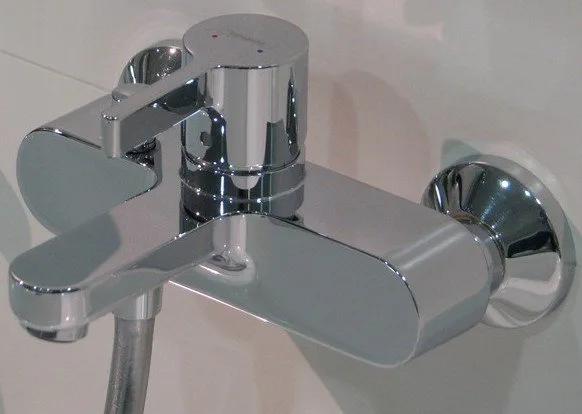Смеситель для ванны с душем Hansgrohe Metris S 31460000 Sancos — официальный сайт