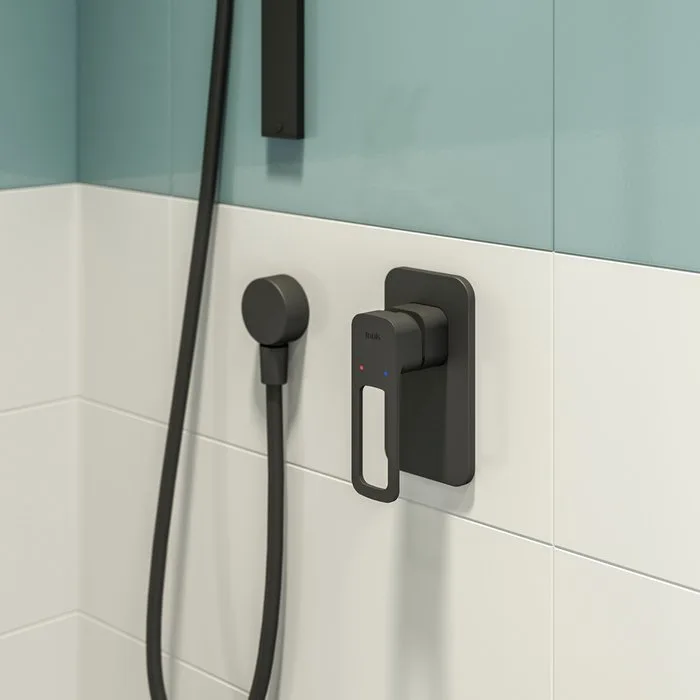 Шланговое подключение IDDIS Built-in Shower Accessories 004BL00i62, черное Sancos — официальный сайт