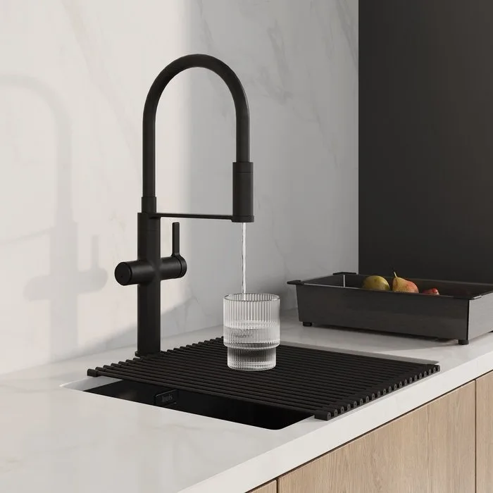 Смеситель для кухни IDDIS Ikon IKNBLFFi05, с гибким изливом, матовый черный Sancos — официальный сайт