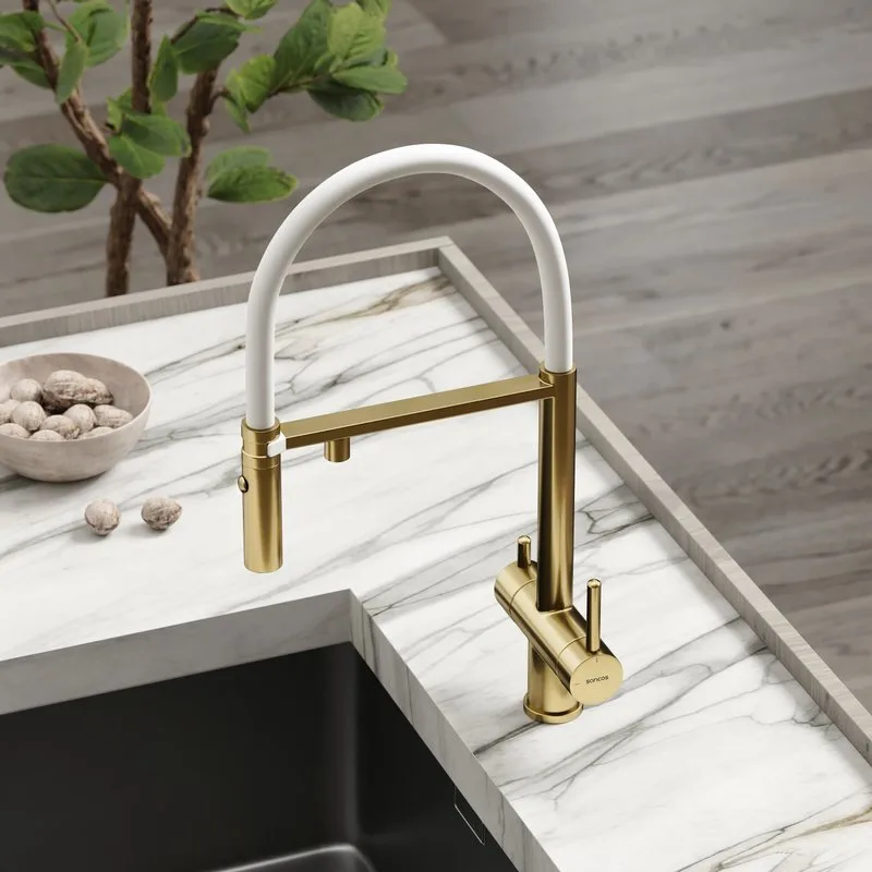Смеситель для кухни Sancos Imola SC4010BG с гибким изливом, брашированное золото Sancos — официальный сайт