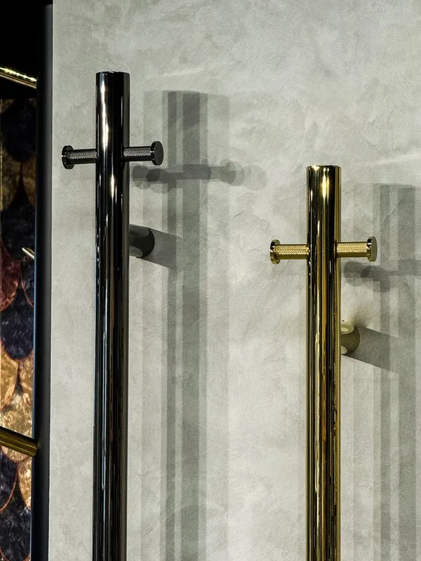 Полотенцесушитель электрический Boheme Uno 726-G 150x12, gold Sancos — официальный сайт