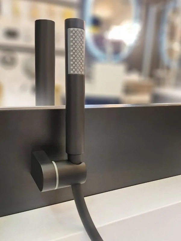 Смеситель для ванны с душем AltroBagno Unione 0221 NeOp, матовый черный Sancos — официальный сайт