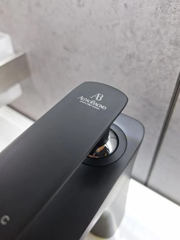 Смеситель для раковины AltroBagno Aperto 0120 NeOp матовый черный Sancos — официальный сайт