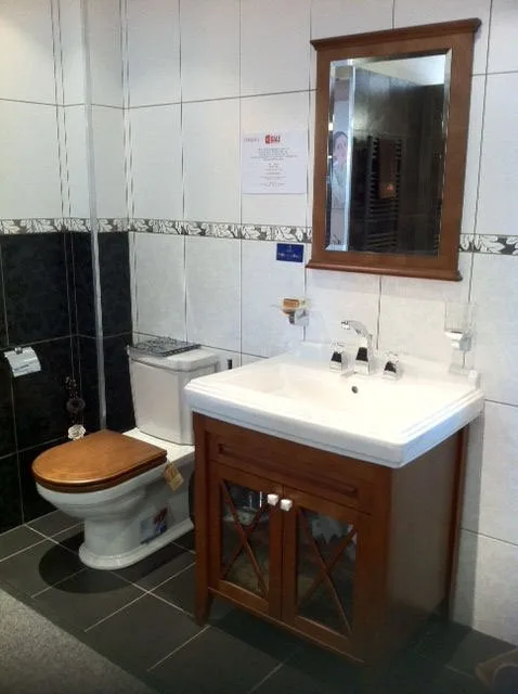 Унитаз-компакт напольный Villeroy & Boch Hommage 666210R1 772111R1 альпийский белый, орех Sancos — Оригинал
