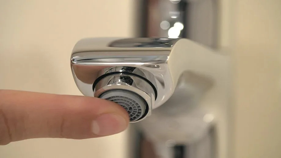 Смеситель для раковины Hansgrohe Metris 31080000 Sancos — официальный сайт