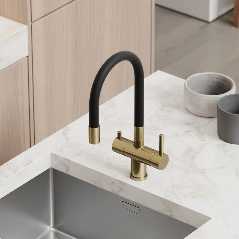 Смеситель для кухни Sancos Lucia SC4004BG с гибким изливом, брашированное золото Sancos — официальный сайт