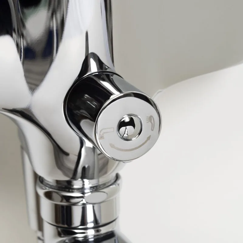 Смеситель с длинным изливом для ванны Wasserkraft Rossel 2802L Sancos — официальный сайт