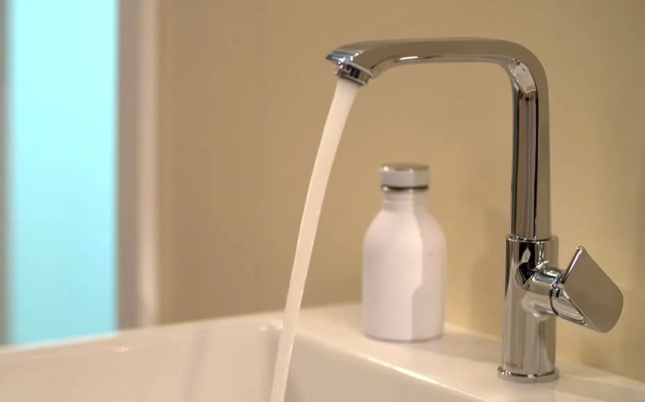 Смеситель для раковины Hansgrohe Metris 31087000 Sancos — официальный сайт