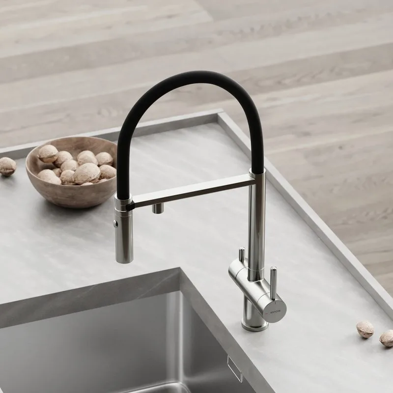 Смеситель для кухни гибкий с фильтром для питьевой воды SC4010BNbh, брашированный никель, черный Sancos — официальный сайт