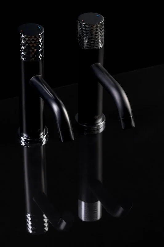 Смеситель для раковины Boheme Stick 121-BCR.2 black touch chrome Sancos — официальный сайт