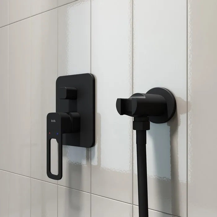 Шланговое подключение IDDIS Built-in Shower Accessories 003BL01i62, с держателем, черное Sancos — официальный сайт