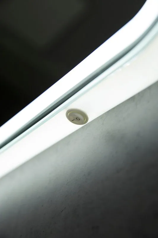 Зеркало BelBagno 70 SPC-CEZ-700-700-LED-BTN Sancos — официальный сайт