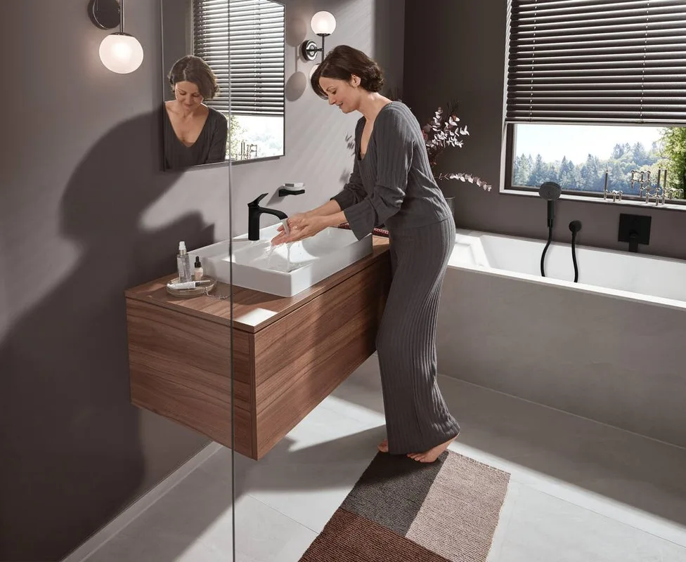 Встраиваемый смеситель Hansgrohe Vivenis 75415670 матовый черный Sancos — официальный сайт