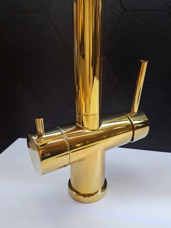 Смеситель для кухни AltroBagno Flusso 050205 Or с гибким изливом, золото Sancos — официальный сайт