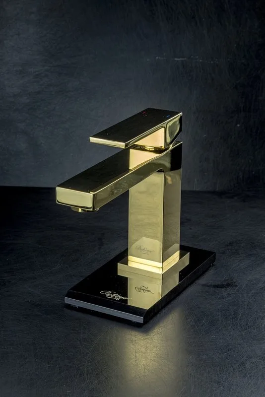 Смеситель для раковины Boheme Qubic 471-G shinny gold Sancos — официальный сайт