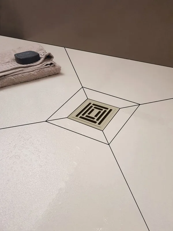 Душевой трап Berges Platz Uno 090170, 15x15 см Sancos — официальный сайт