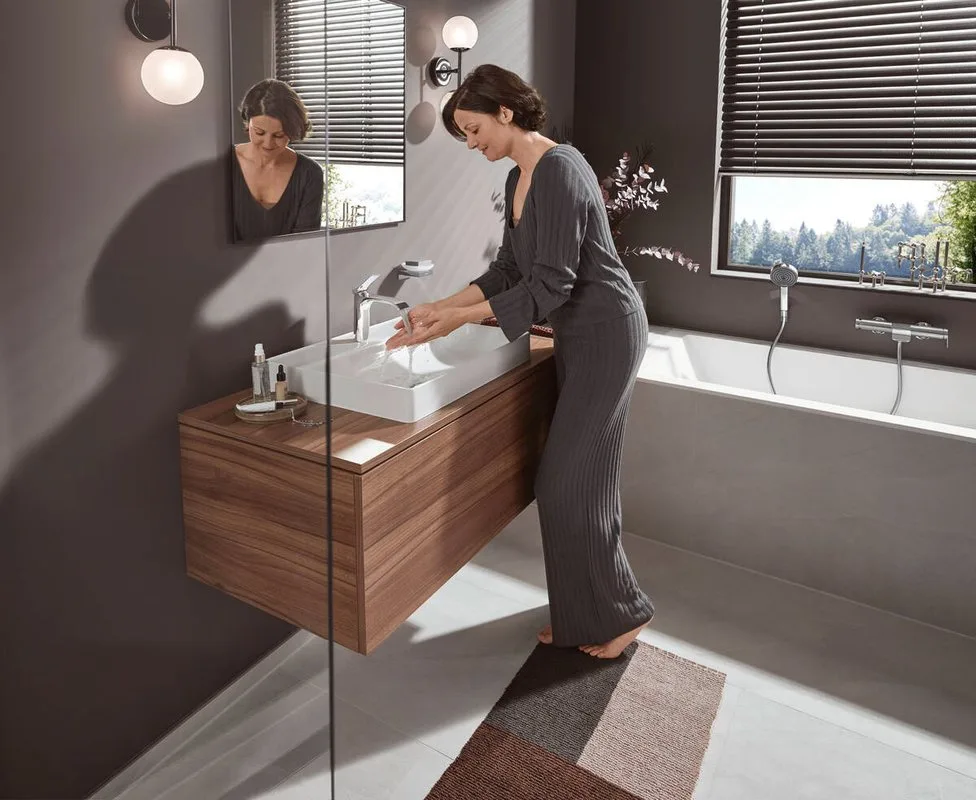 Смеситель для раковины Hansgrohe Vivenis 110 Vivenis 110 75022000 хром Sancos — официальный сайт