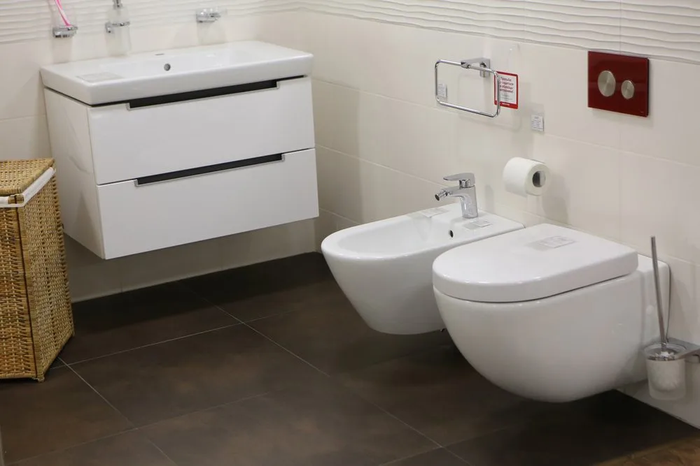 Чаша для унитаза подвесного Villeroy & Boch Subway 2.0 5614 R001 Sancos — официальный сайт