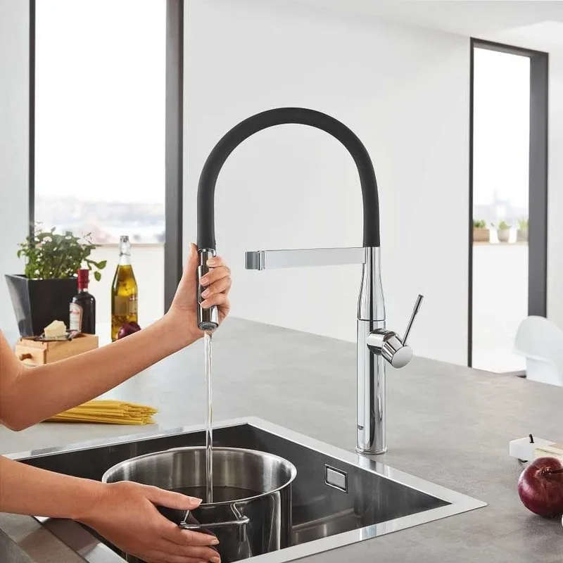 Смеситель для кухни Grohe Essence New 30294000 с гибким изливом Sancos — официальный сайт