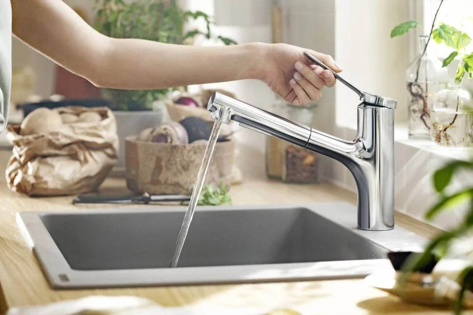 Смеситель для кухни Hansgrohe Zesis M33 74800000 хром Sancos — официальный сайт