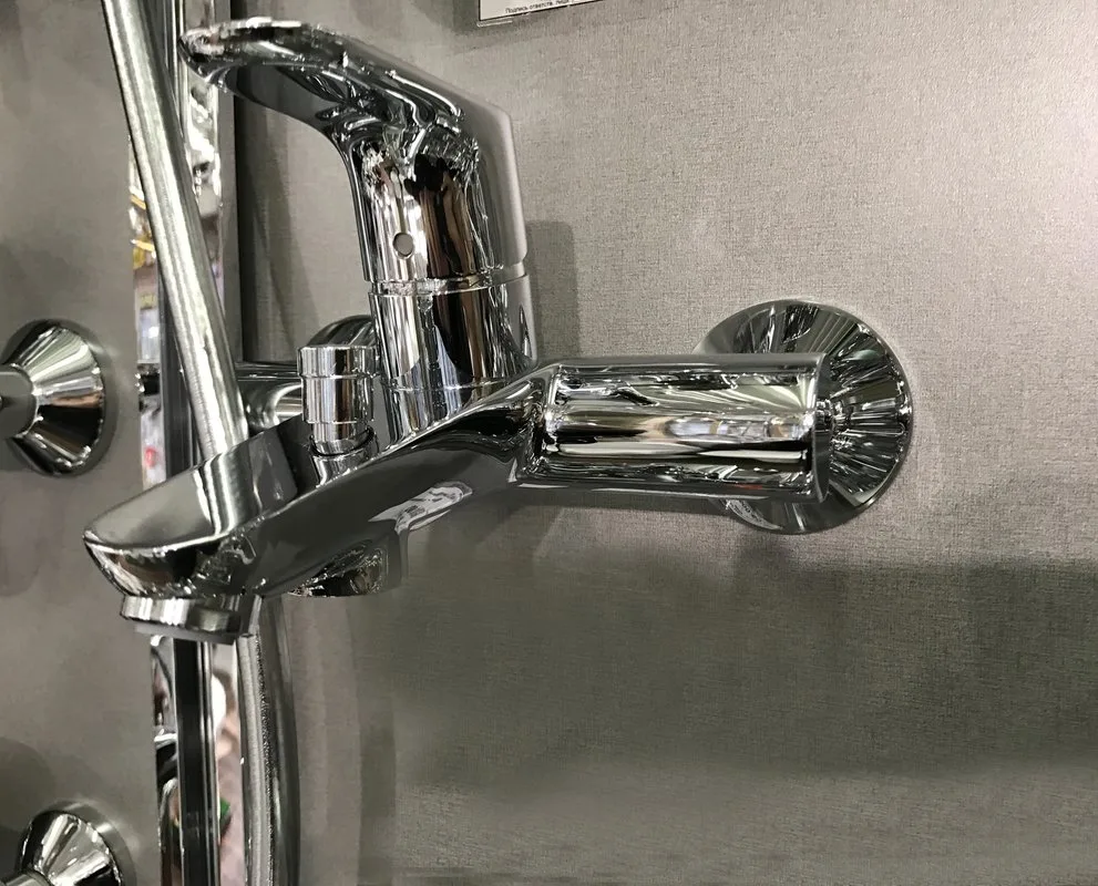 Смеситель для ванны с душем Hansgrohe Focus E2 31940000 Sancos — официальный сайт
