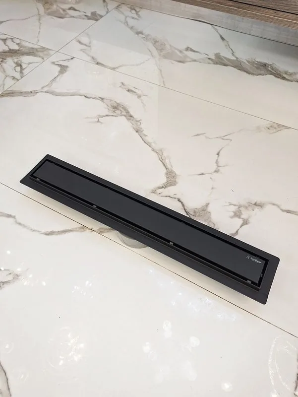 Душевой трап (лоток) AltroBagno Beni aggiuntivi AltroBagnoLivello071208NeOp, матовый черный Sancos — официальный сайт