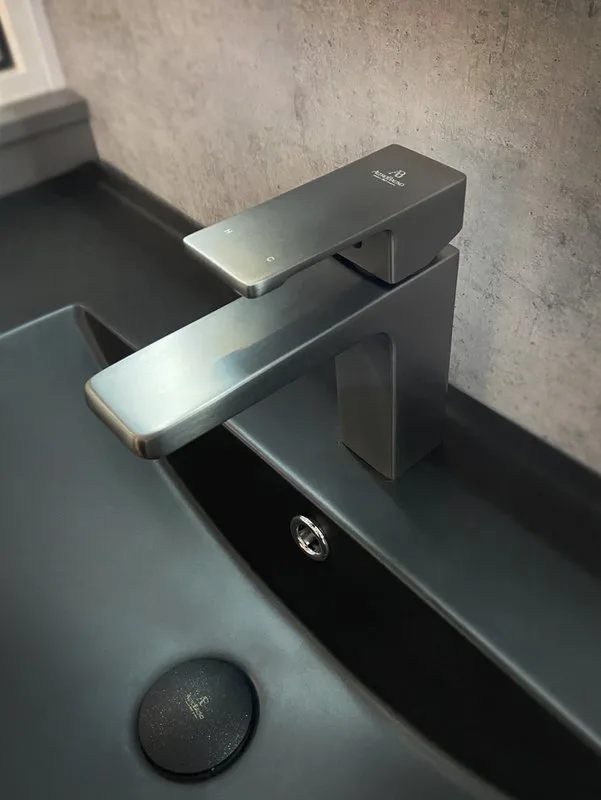 Смеситель для раковины AltroBagno Lamberto 0139 GrMt оружейная сталь Sancos — официальный сайт