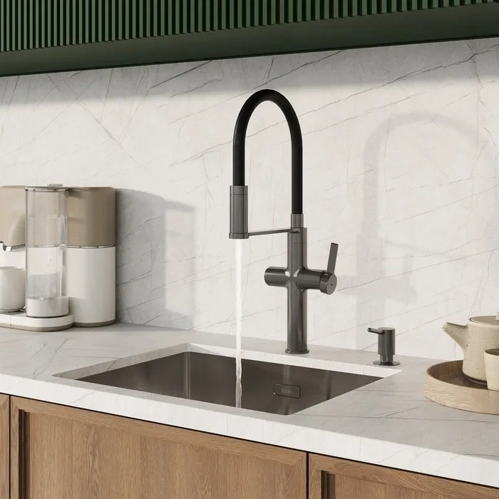 Смеситель для кухни IDDIS Ikon IKNGMFFi05, с гибким изливом, матовый графит Sancos — официальный сайт
