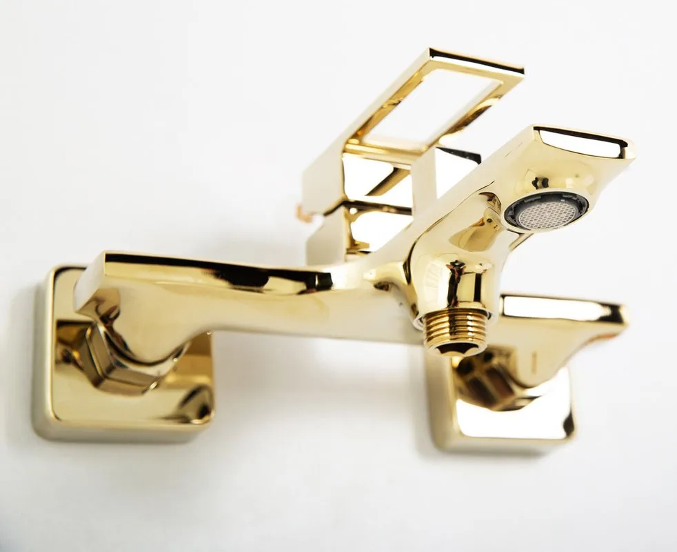 Смеситель для ванны с душем BelBagno Luce LUC-VAS-ORO Sancos — официальный сайт