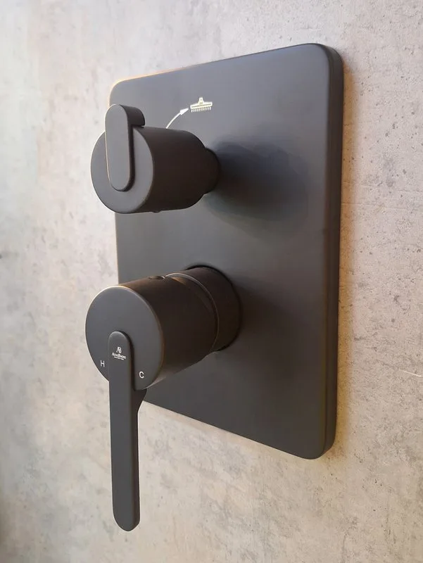 Душевой комплект AltroBagno Unione 040107 NeOp, С ВНУТРЕННЕЙ ЧАСТЬЮ, матовый черный Sancos — официальный сайт
