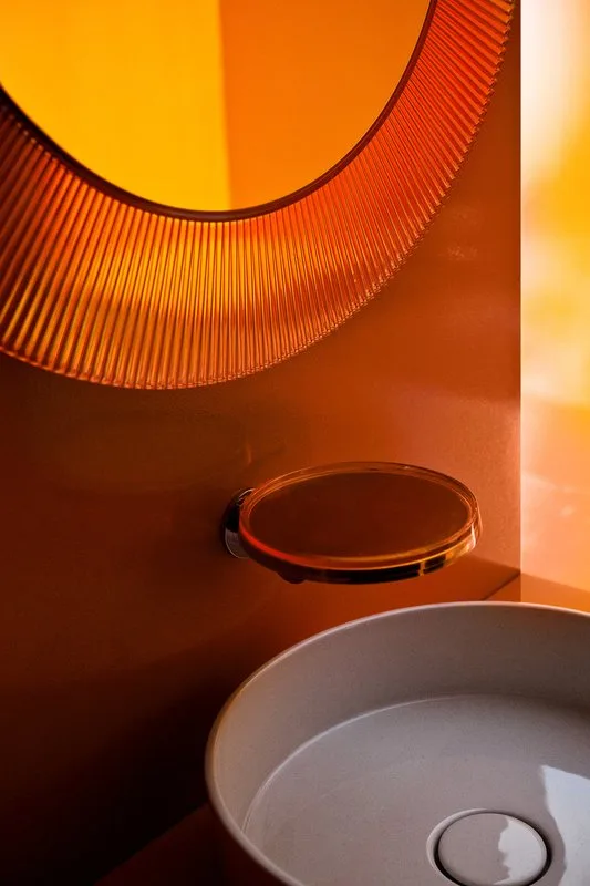 Зеркало круглое Laufen Kartell by Laufen 80 оранжевое, с подсветкой Sancos — официальный сайт