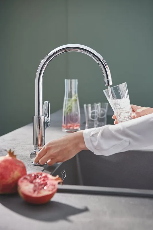 Смеситель для кухни Grohe Blue Pure BauCurve 30385000, с фильтром Sancos — официальный сайт