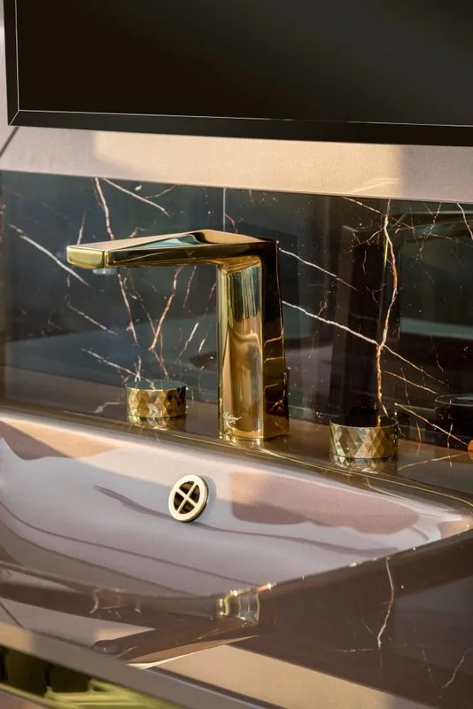 Смеситель для раковины Boheme Venturo 150-G-DIAMOND золото Sancos — официальный сайт