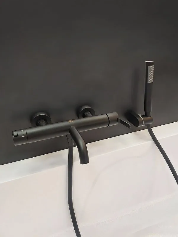 Смеситель для ванны с душем AltroBagno Unione 0221 NeOp, матовый черный Sancos — официальный сайт