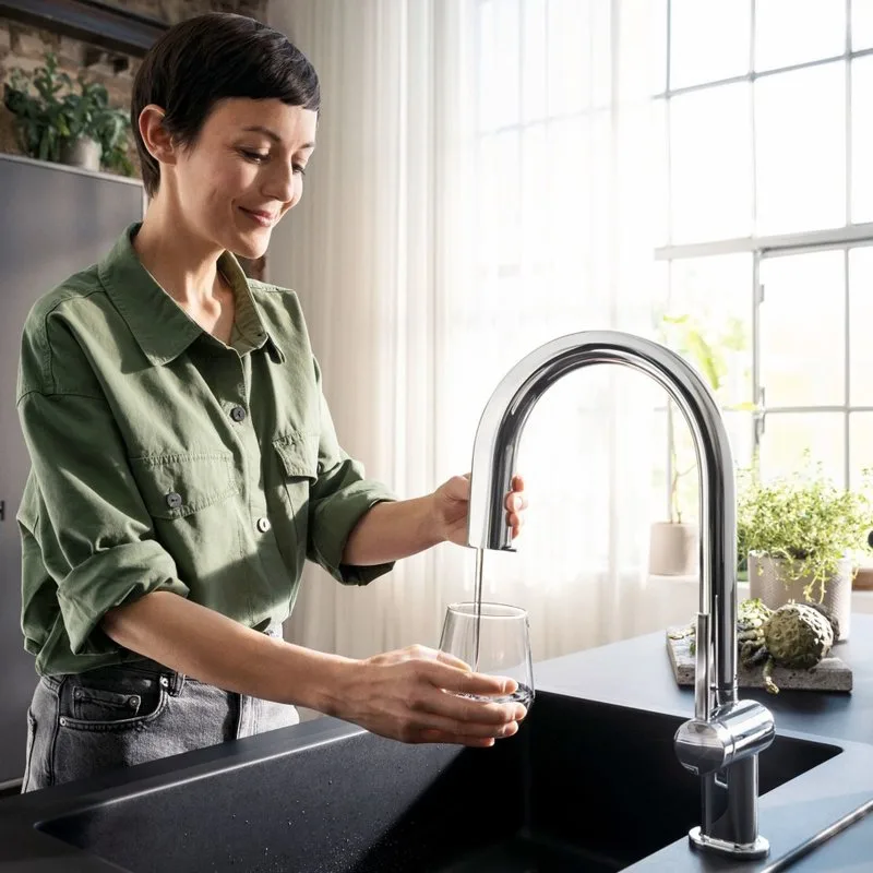 Смеситель для кухни Hansgrohe Aqittura M91 76803000 хром Sancos — официальный сайт