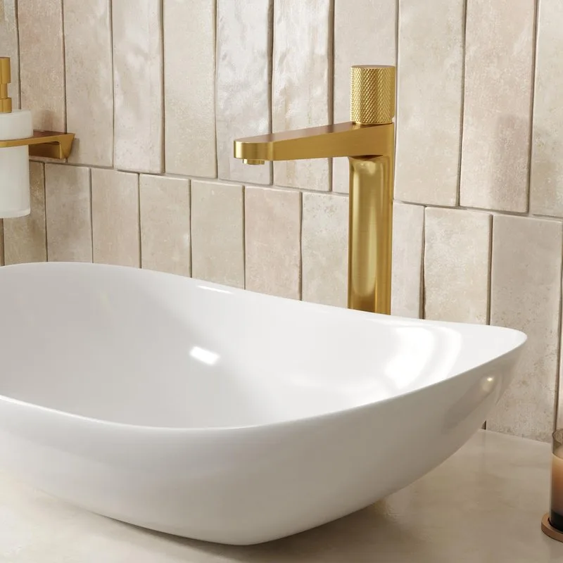 Смеситель для раковины Wasserkraft Schunter 8203H матовое золото PVD Sancos — официальный сайт